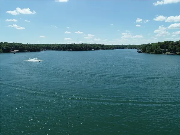 $125,000 | 69 East Sugar Lake Drive, Mound City, KS 66056