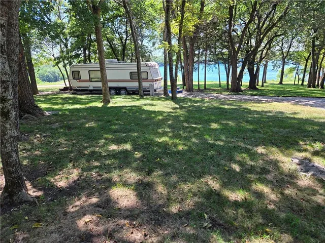 $128,000 | 69 East Sugar Lake Drive, Mound City, KS 66056