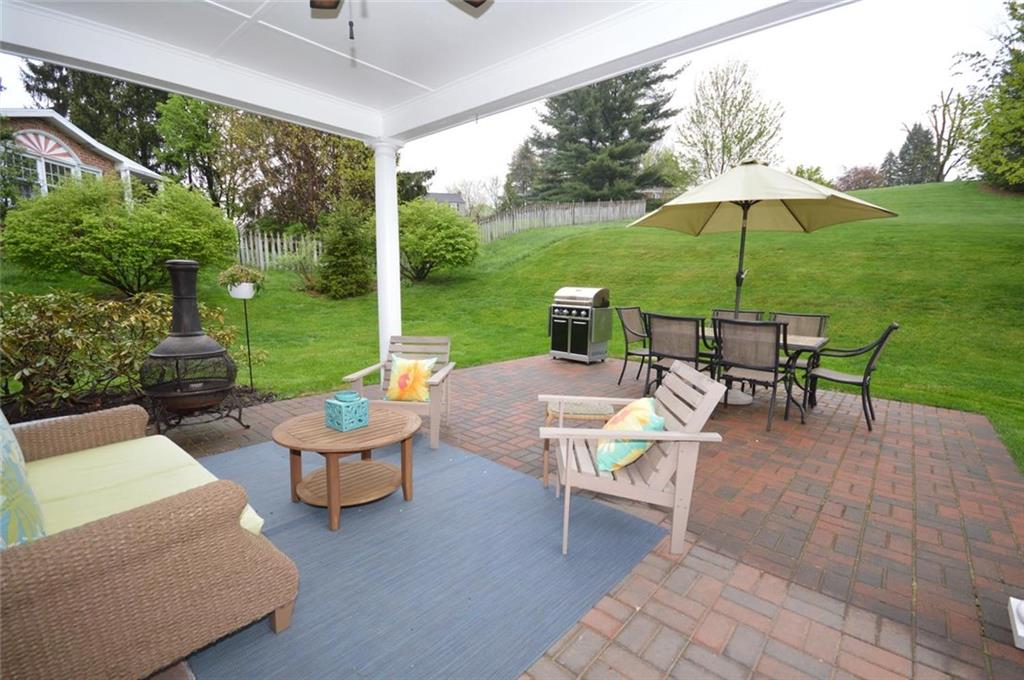 107 Yorktown Road Canonsburg, PA 15317 - Photo 21 of 25 Here is where you will gather with family and friends!