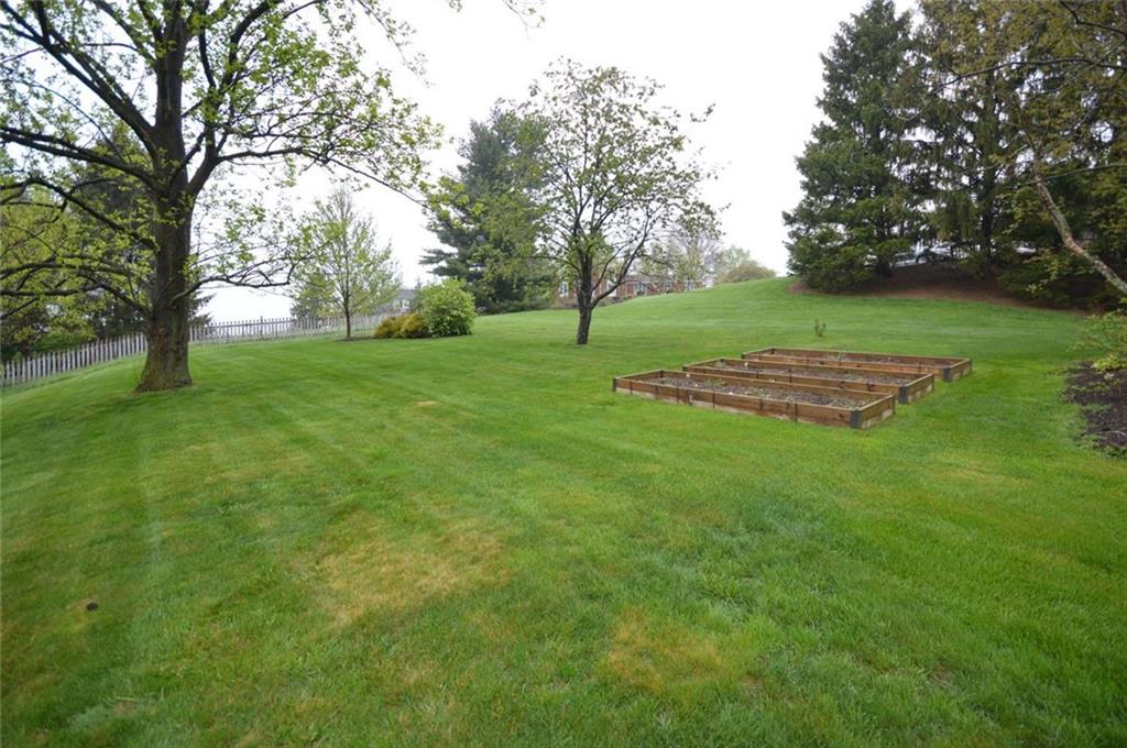 107 Yorktown Road Canonsburg, PA 15317 - Photo 24 of 25 Gallery Image 24