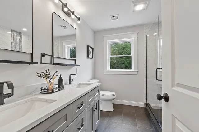 $1,250,000 | 15 A Park Street, North Reading, MA 01864