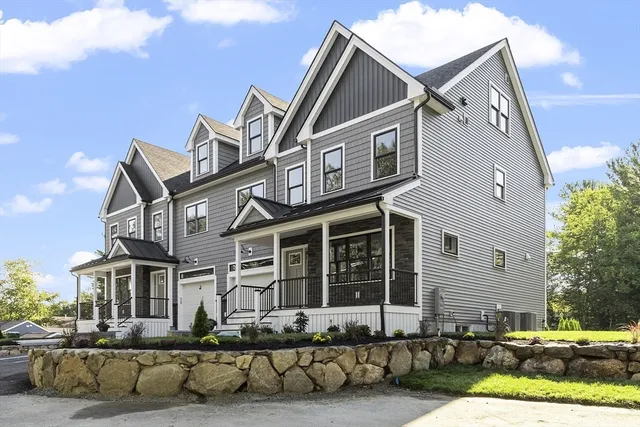 $1,250,000 | 15 A Park Street, North Reading, MA 01864