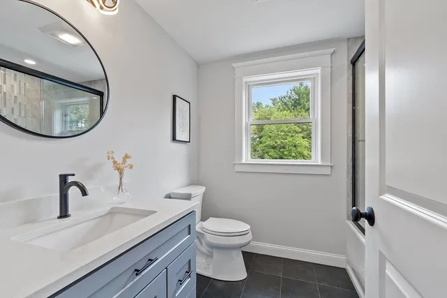 $1,250,000 | 15 A Park Street, North Reading, MA 01864