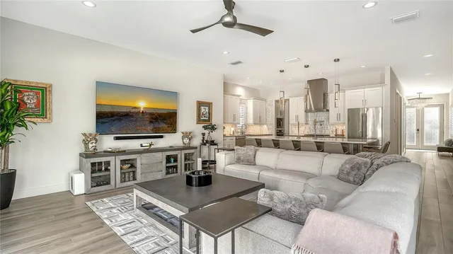 $3,100,000 | 1659 Devonshire Lane, Sarasota, FL 34236