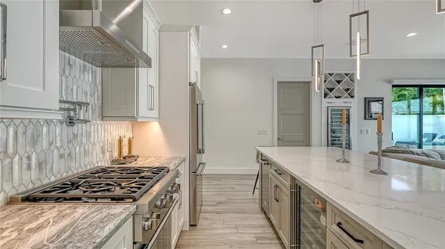 $3,100,000 | 1659 Devonshire Lane, Sarasota, FL 34236