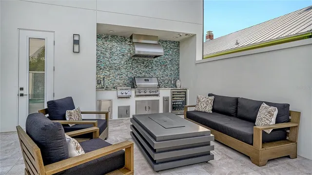 $3,100,000 | 1659 Devonshire Lane, Sarasota, FL 34236