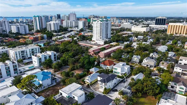 $3,100,000 | 1659 Devonshire Lane, Sarasota, FL 34236