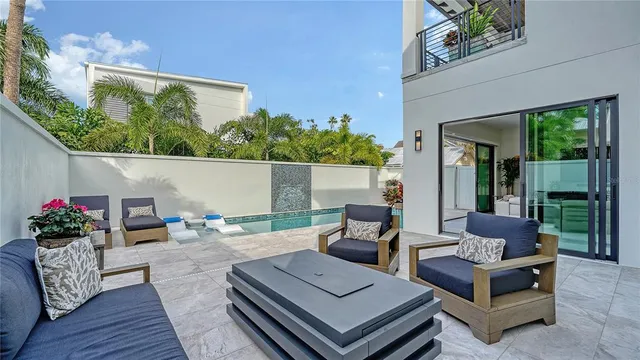$3,100,000 | 1659 Devonshire Lane, Sarasota, FL 34236
