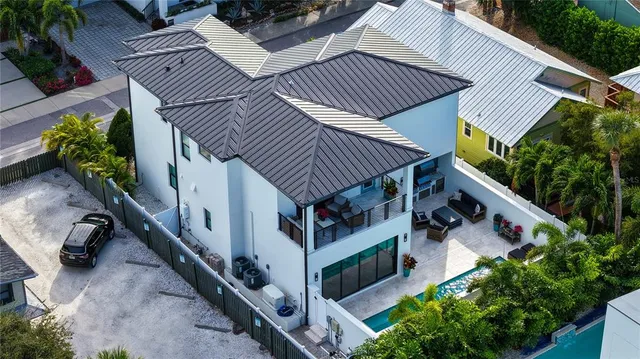 $3,100,000 | 1659 Devonshire Lane, Sarasota, FL 34236