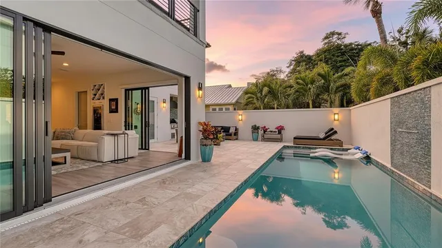 $3,100,000 | 1659 Devonshire Lane, Sarasota, FL 34236