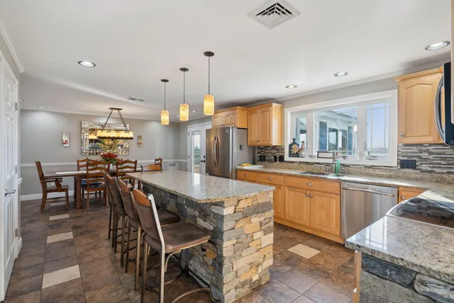 $2,150,000 | 78-98 Hussey Hill Road, Oakland, ME 04963