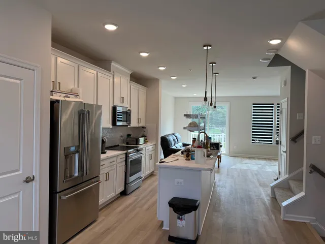 $1,200 | 6063 Soho Way, Hyattsville, MD 20782