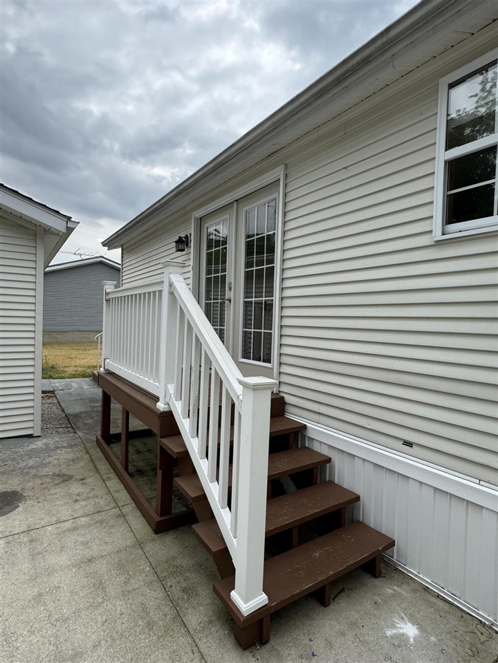 818 Raisin River Road Three Rivers, MI 49093 - Photo 22 of 26