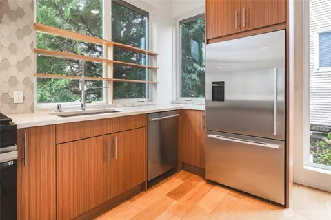 $769,500 | 612 North 45th Street, Unit C, Seattle, WA 98103