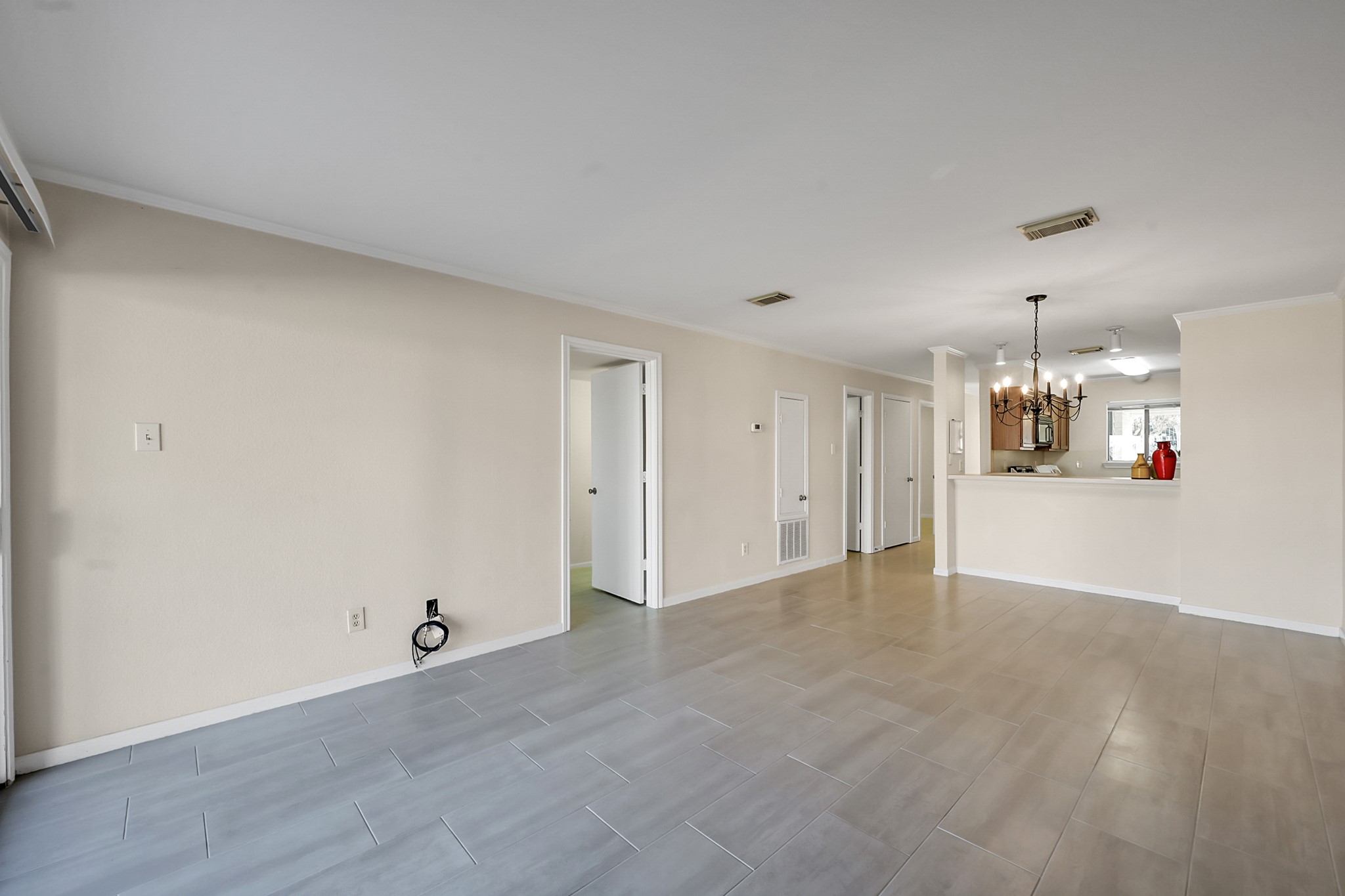 104 Lakeview Terrace, Unit D Conroe, TX 77356 - Photo 11 of 34