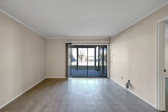 $230,000 | 104 Lakeview Terrace, Unit D, Conroe, TX 77356