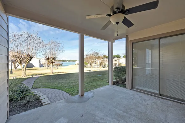 $230,000 | 104 Lakeview Terrace, Unit D, Conroe, TX 77356