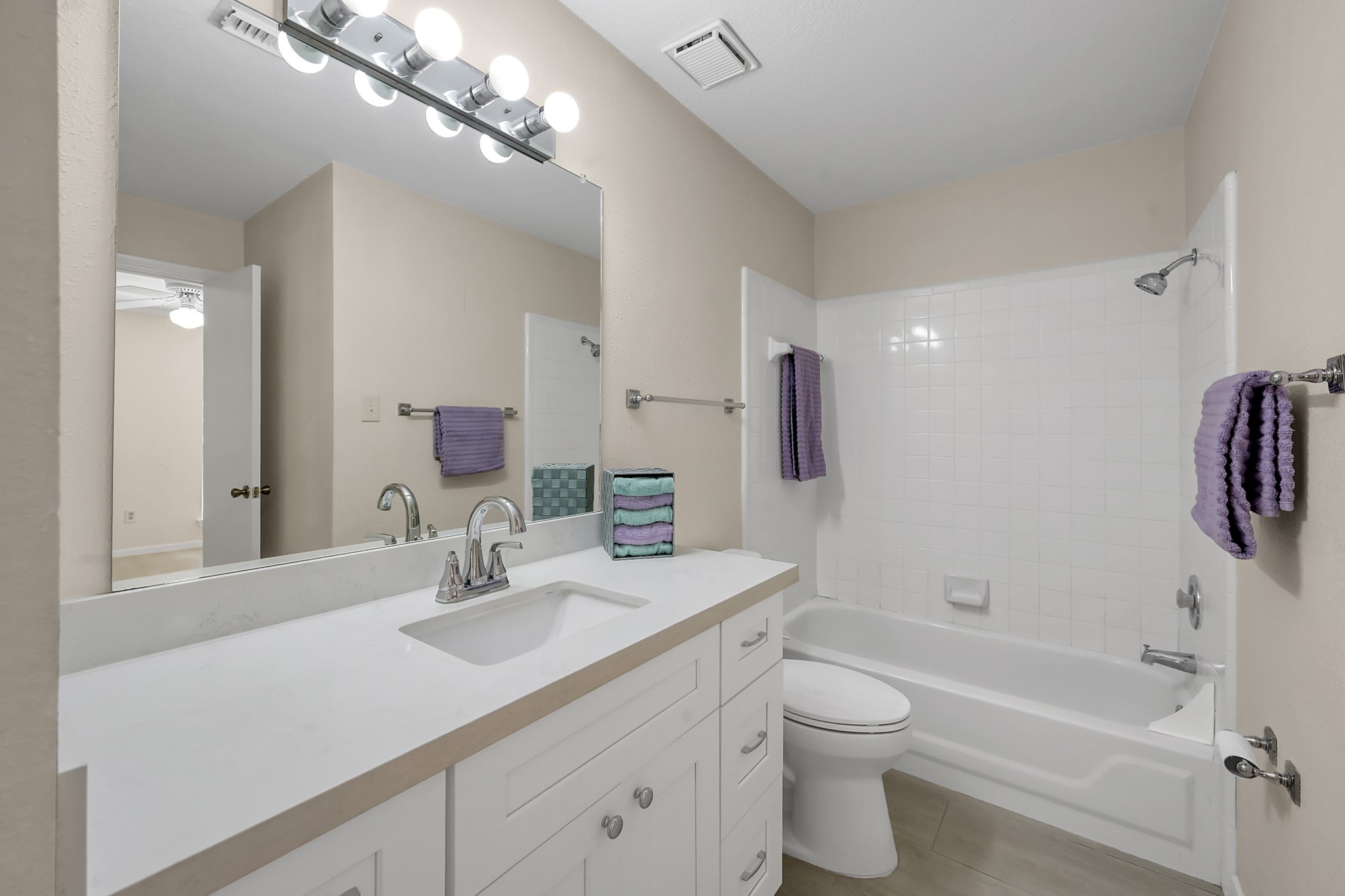 104 Lakeview Terrace, Unit D Conroe, TX 77356 - Photo 23 of 34