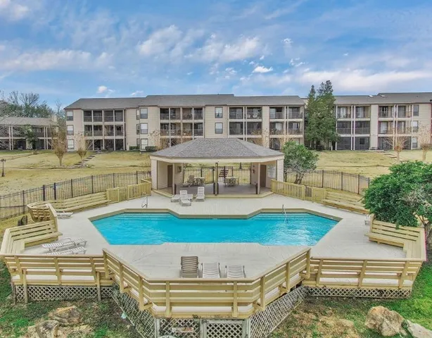 $230,000 | 104 Lakeview Terrace, Unit D, Conroe, TX 77356