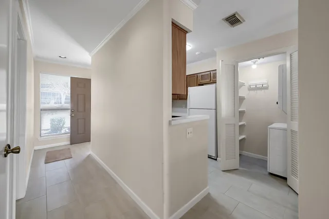 $230,000 | 104 Lakeview Terrace, Unit D, Conroe, TX 77356