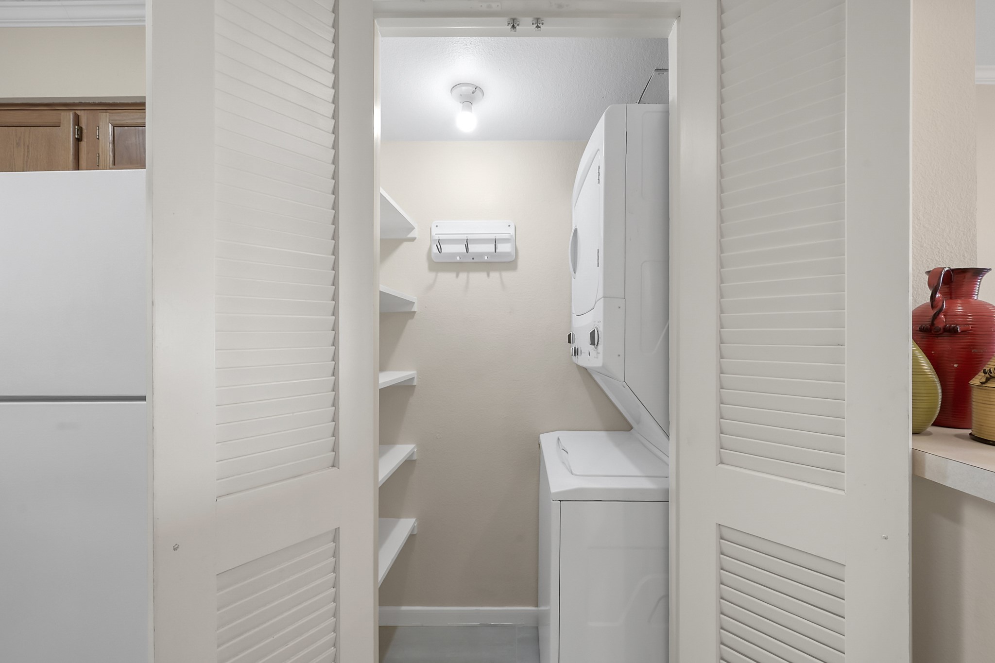 104 Lakeview Terrace, Unit D Conroe, TX 77356 - Photo 8 of 34