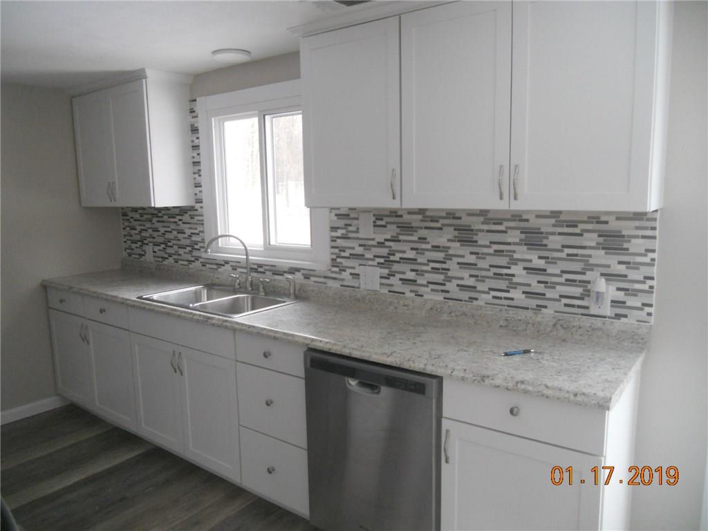 3376 Lamor Road Hermitage, PA 16148 - Photo 6 of 25 Gallery Image 6