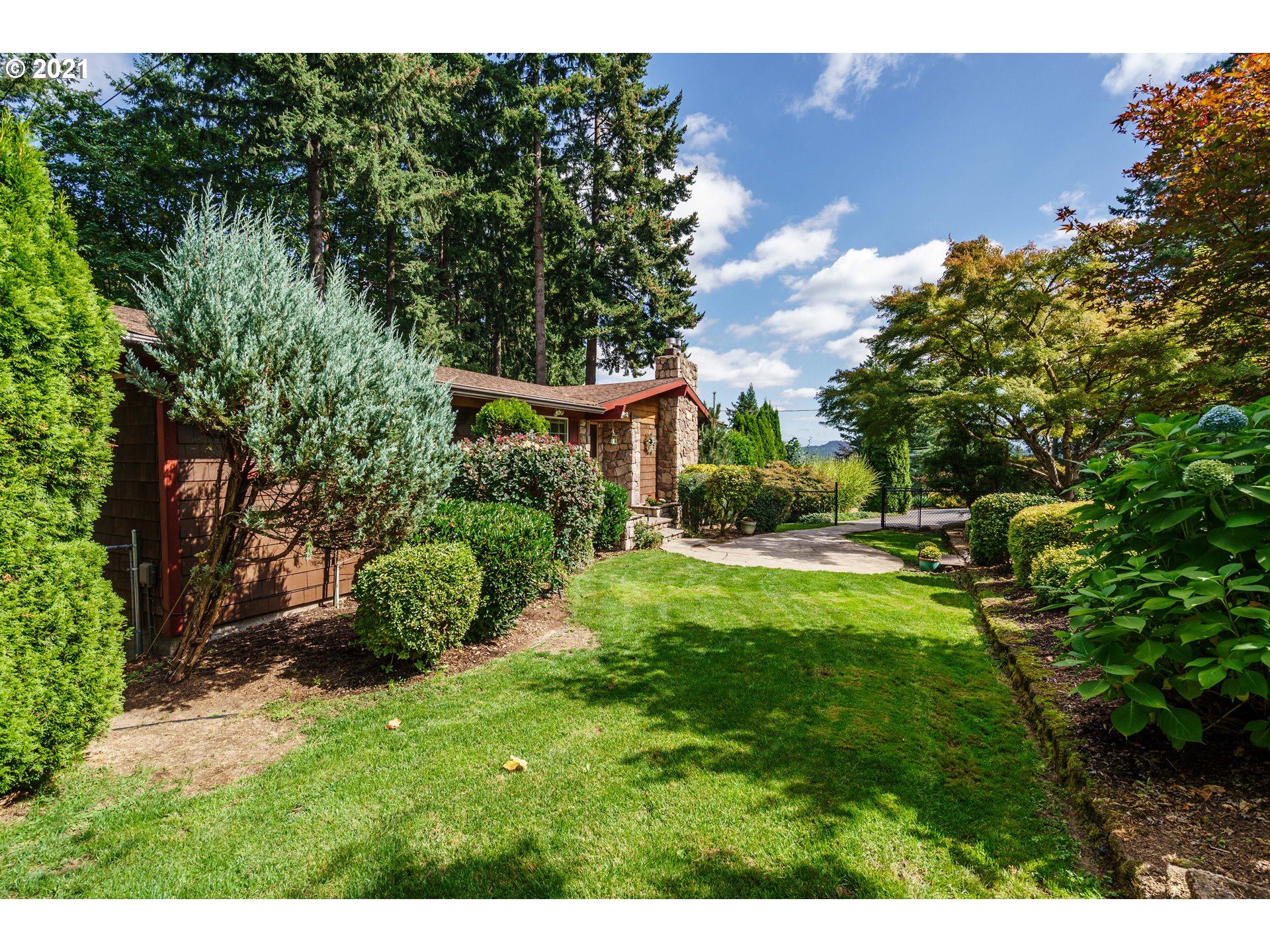 15575 Southeast Monner Road Happy Valley, OR 97086 - Photo 3 of 32 Gallery Image 3