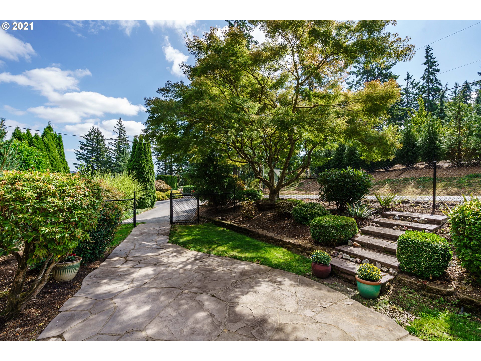15575 Southeast Monner Road Happy Valley, OR 97086 - Photo 4 of 32 Gallery Image 4