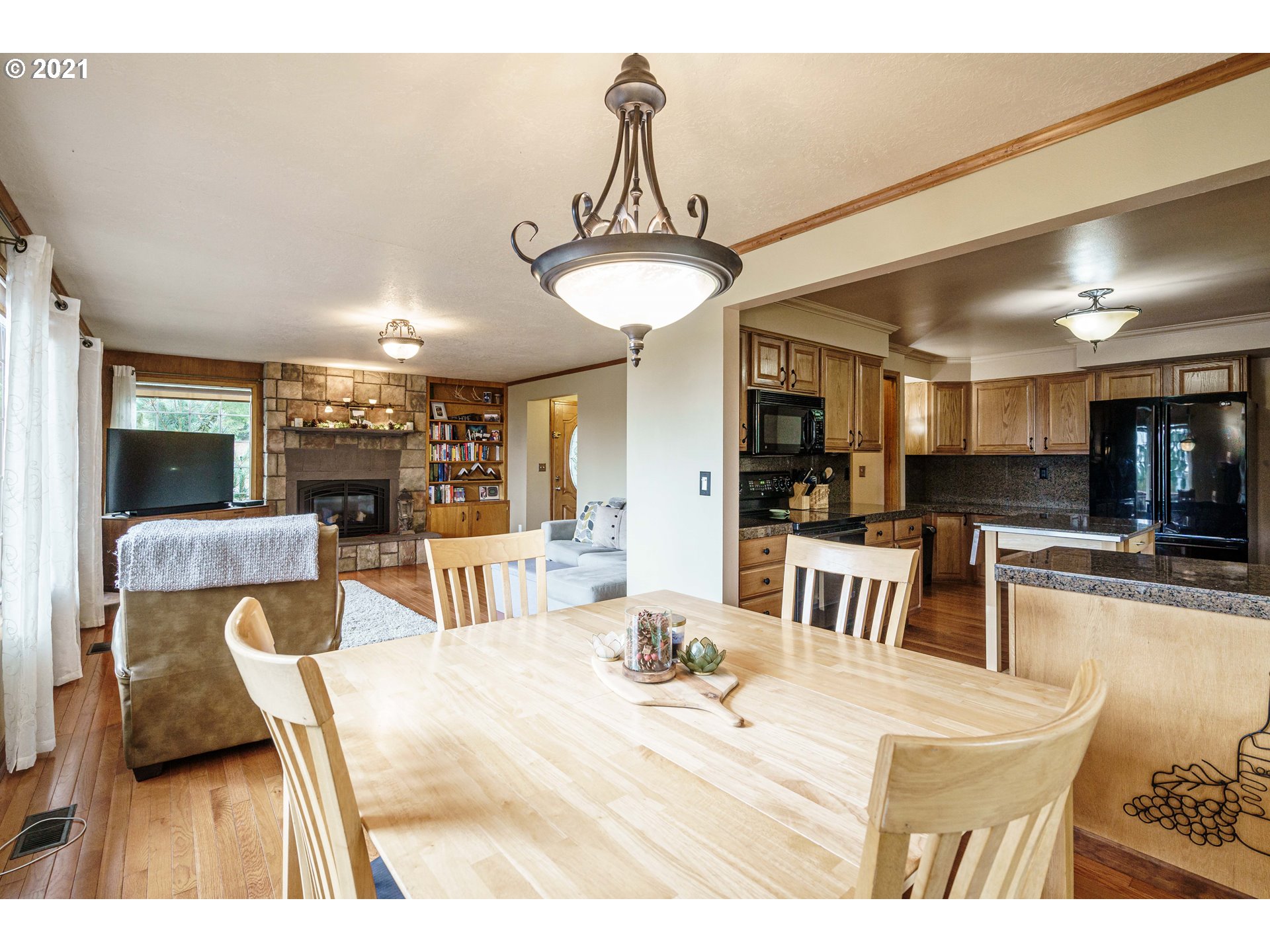 15575 Southeast Monner Road Happy Valley, OR 97086 - Photo 8 of 32 Gallery Image 8