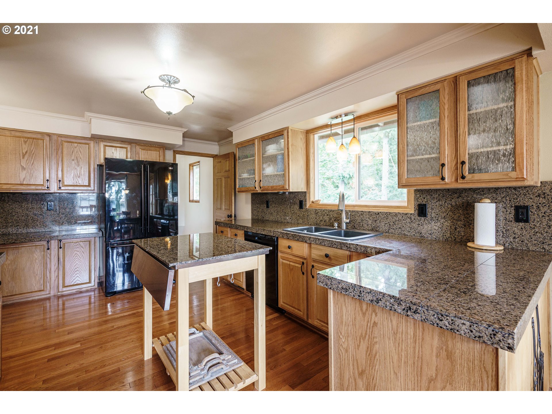 15575 Southeast Monner Road Happy Valley, OR 97086 - Photo 9 of 32 Gallery Image 9