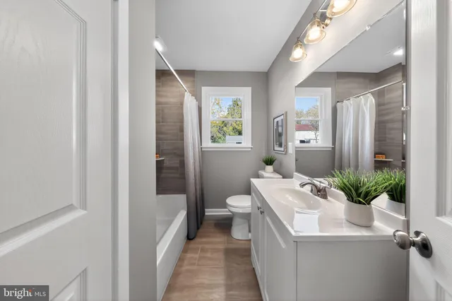 $349,000 | 261 West Main Street, Elkton, MD 21921