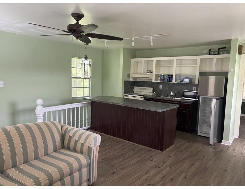 1306 Virginia Street, Unit 2 Key West, FL 33040 - Photo 5 of 12 IMG_5755.HEIC