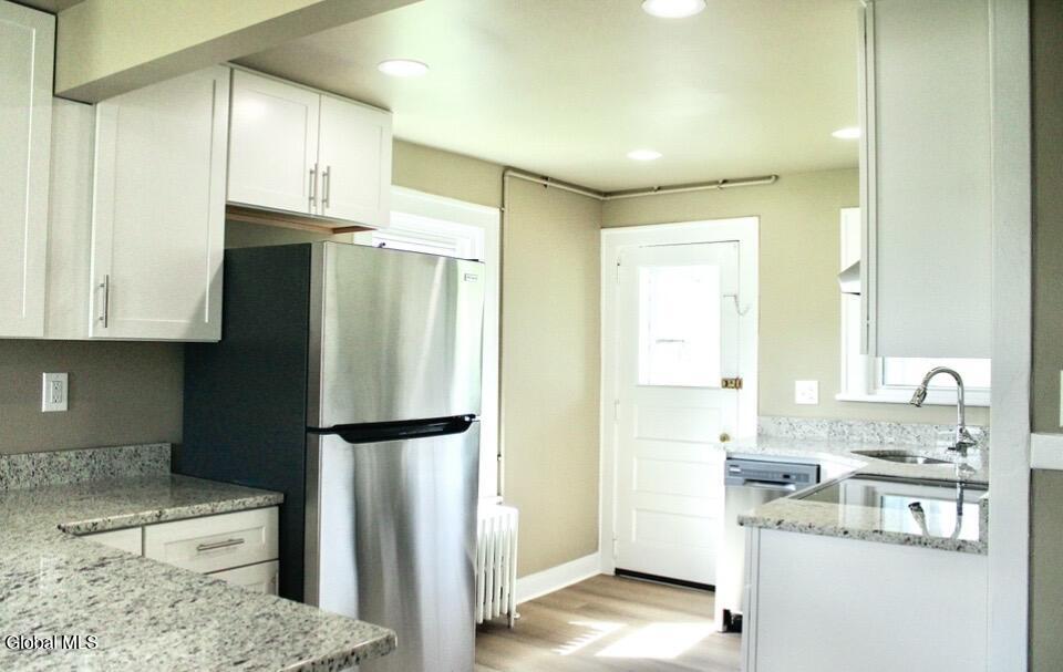 607 Boght Road Colonie, NY 12047 - Photo 4 of 12 Kitchen
