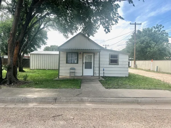$35,000 | 609 South 4th Street, Stratford, TX 79084