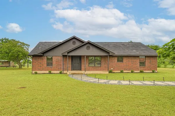 $339,000 | 180 Woodard Lane, Bruceville, TX 76630