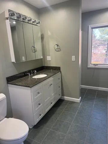 $699,900 | 39 Neillian Street, Unit 39, Bedford, MA 01730