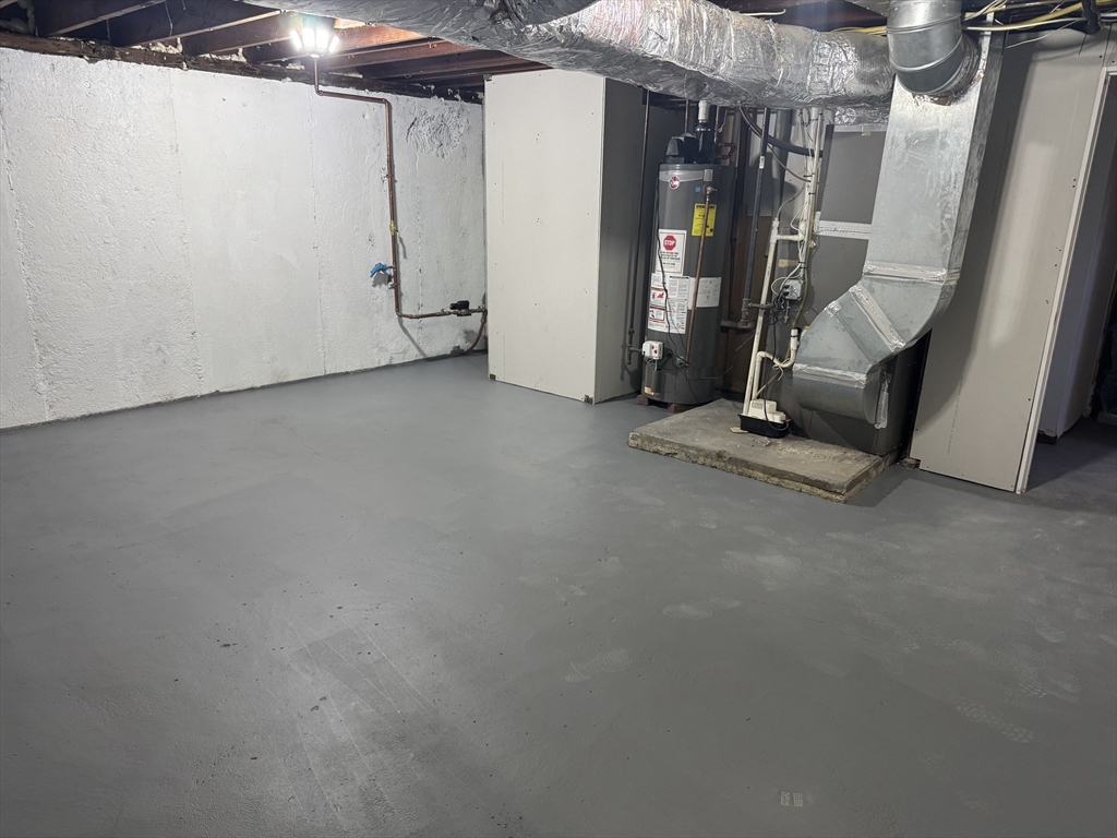 39 Neillian Street, Unit 39 Bedford, MA 01730 - Photo 24 of 29 a view of a room with gym equipment