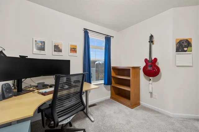 $2,850 | 775 Roselyn Drive, Victoria, MN 55386