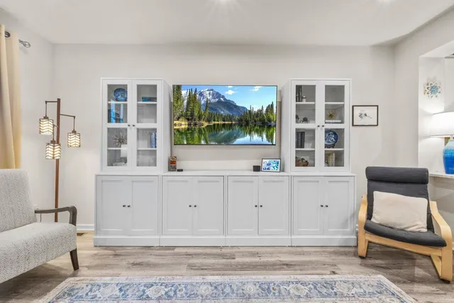 $2,850 | 775 Roselyn Drive, Victoria, MN 55386