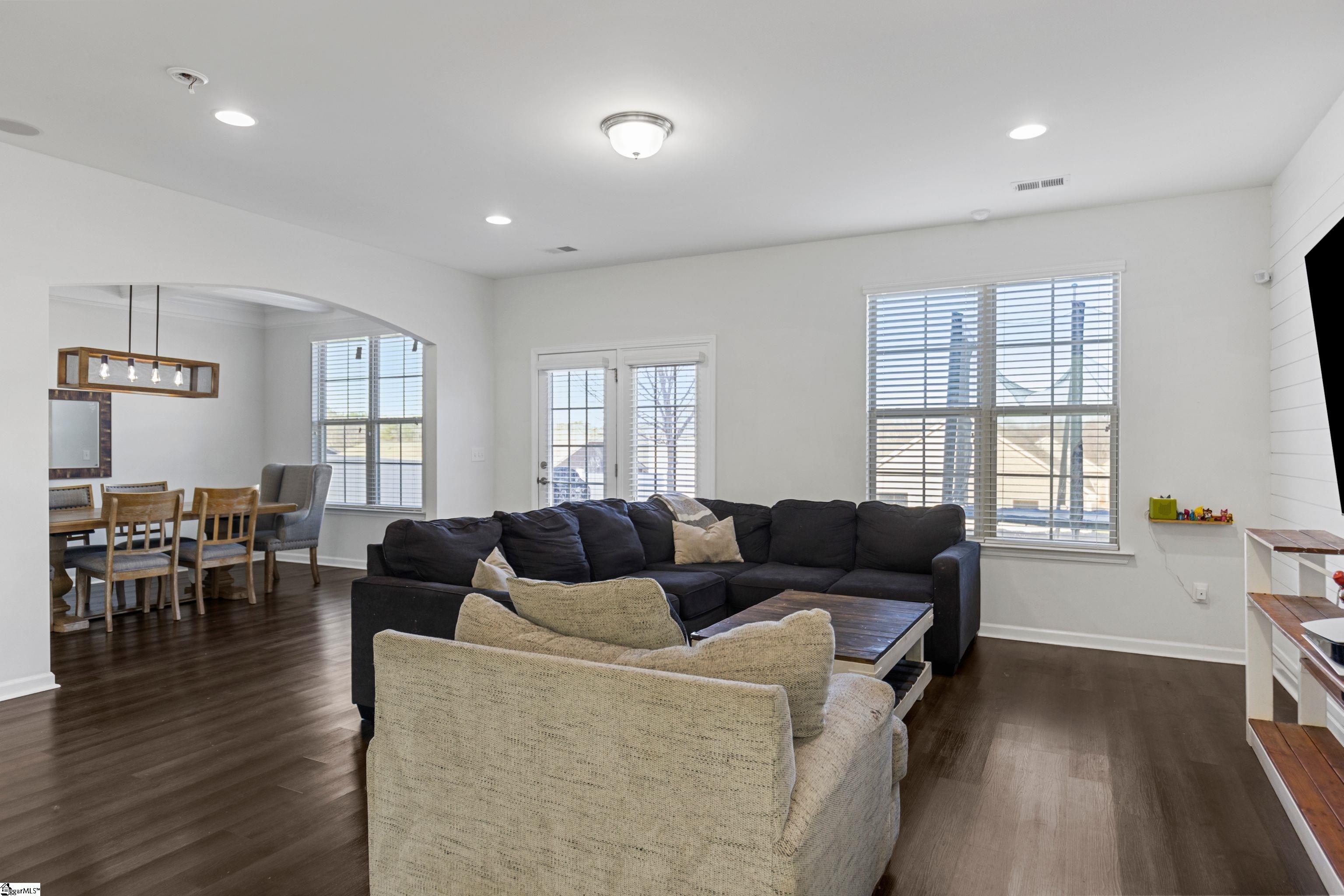183 Eventine Way Boiling Springs, SC 29316 - Photo 5 of 31 Gallery Image 5