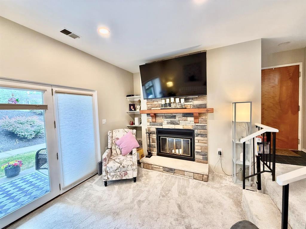 1813 Kenzie Road Pittsburgh, PA 15205 - Photo 7 of 32