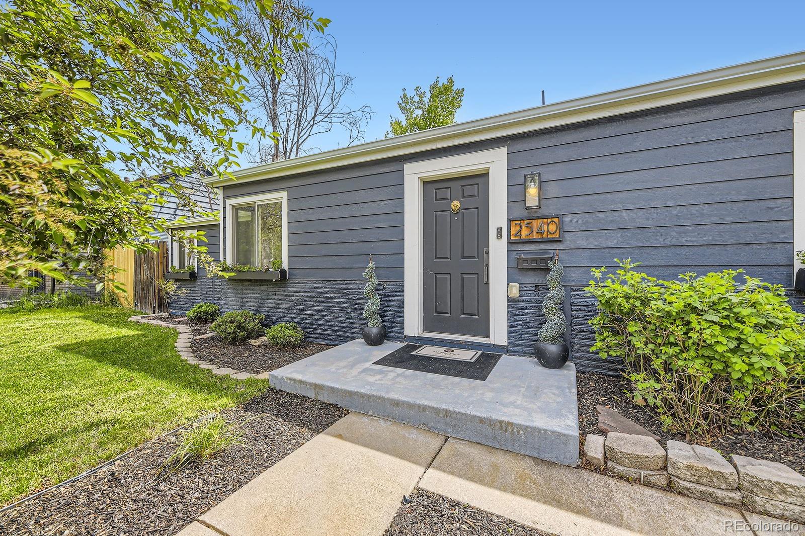 2540 Kendall Street Edgewater, CO 80214 - Photo 2 of 28