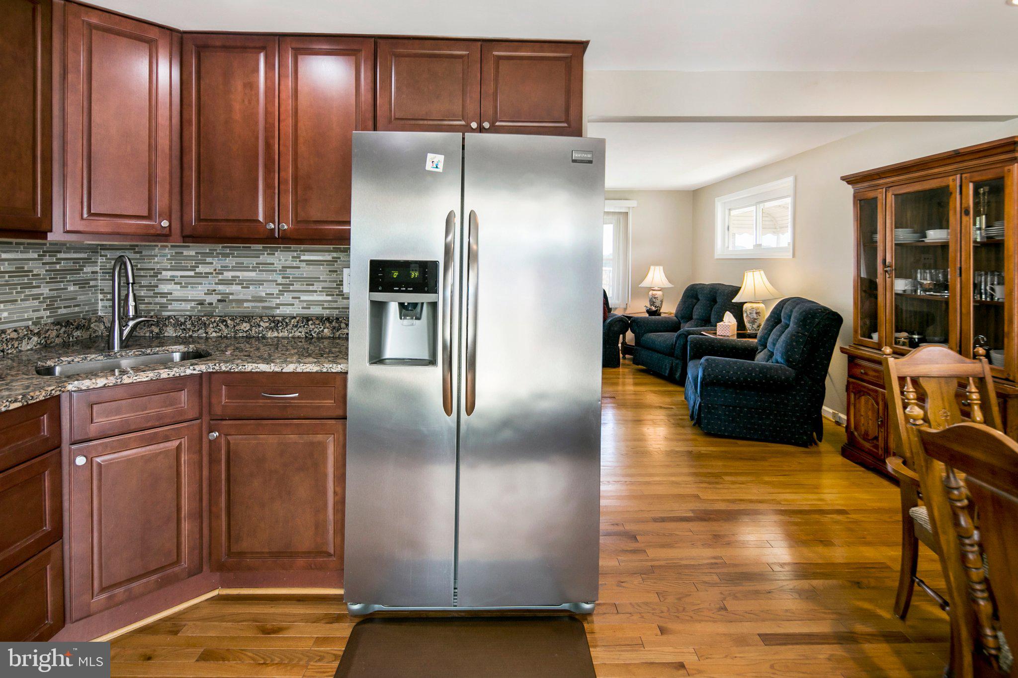 176 Chelsea Road Pasadena, MD 21122 - Photo 8 of 25 Recently Updated Kitchen