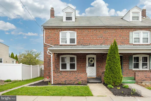 $235,000 | 615 Spruce Street, Pottstown, PA 19464
