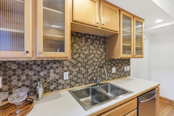 $149,900 | 3136 West Bde Maka Ska Boulevard, Unit 201, Minneapolis, MN 55416