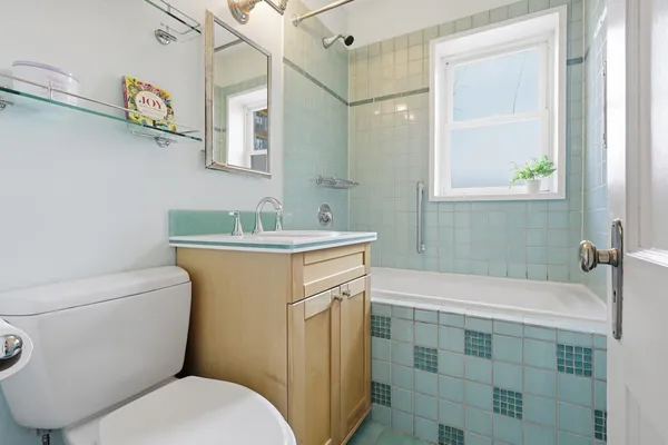 $149,900 | 3136 West Bde Maka Ska Boulevard, Unit 201, Minneapolis, MN 55416