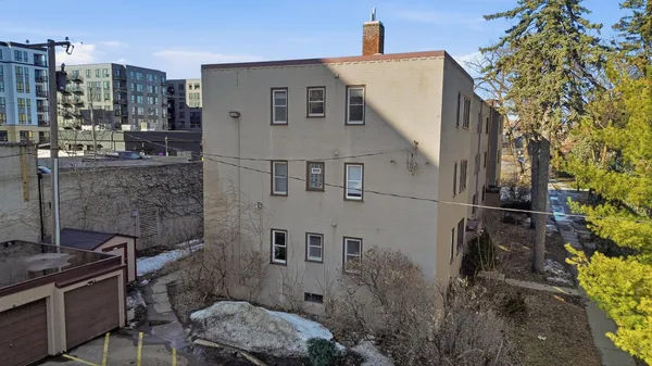 $149,900 | 3136 West Bde Maka Ska Boulevard, Unit 201, Minneapolis, MN 55416