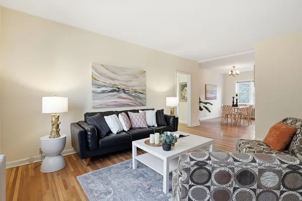 $149,900 | 3136 West Bde Maka Ska Boulevard, Unit 201, Minneapolis, MN 55416