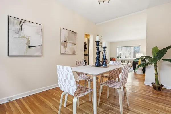 $149,900 | 3136 West Bde Maka Ska Boulevard, Unit 201, Minneapolis, MN 55416