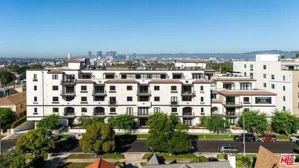 $5,995 | 1333 South Orange Grove Avenue, Unit PH504, Los Angeles, CA 90019